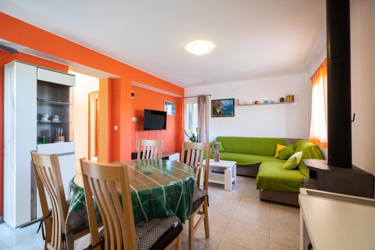 Olive'S Garden House Villa Вела Лука Екстериор снимка