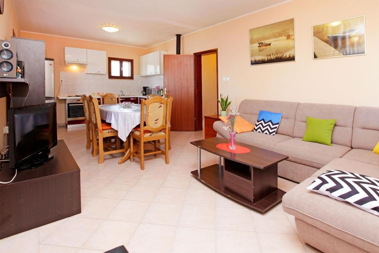 Olive'S Garden House Villa Вела Лука Екстериор снимка